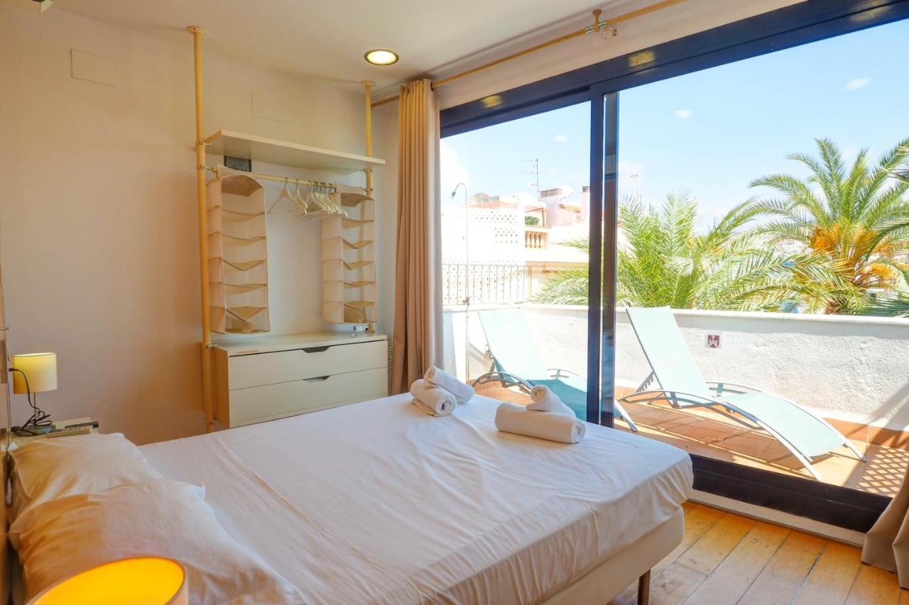 Port Alegre Attic By Hello Homes Sitges Bagian luar foto