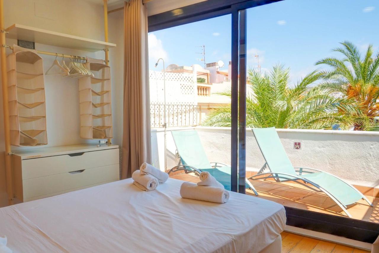 Port Alegre Attic By Hello Homes Sitges Bagian luar foto